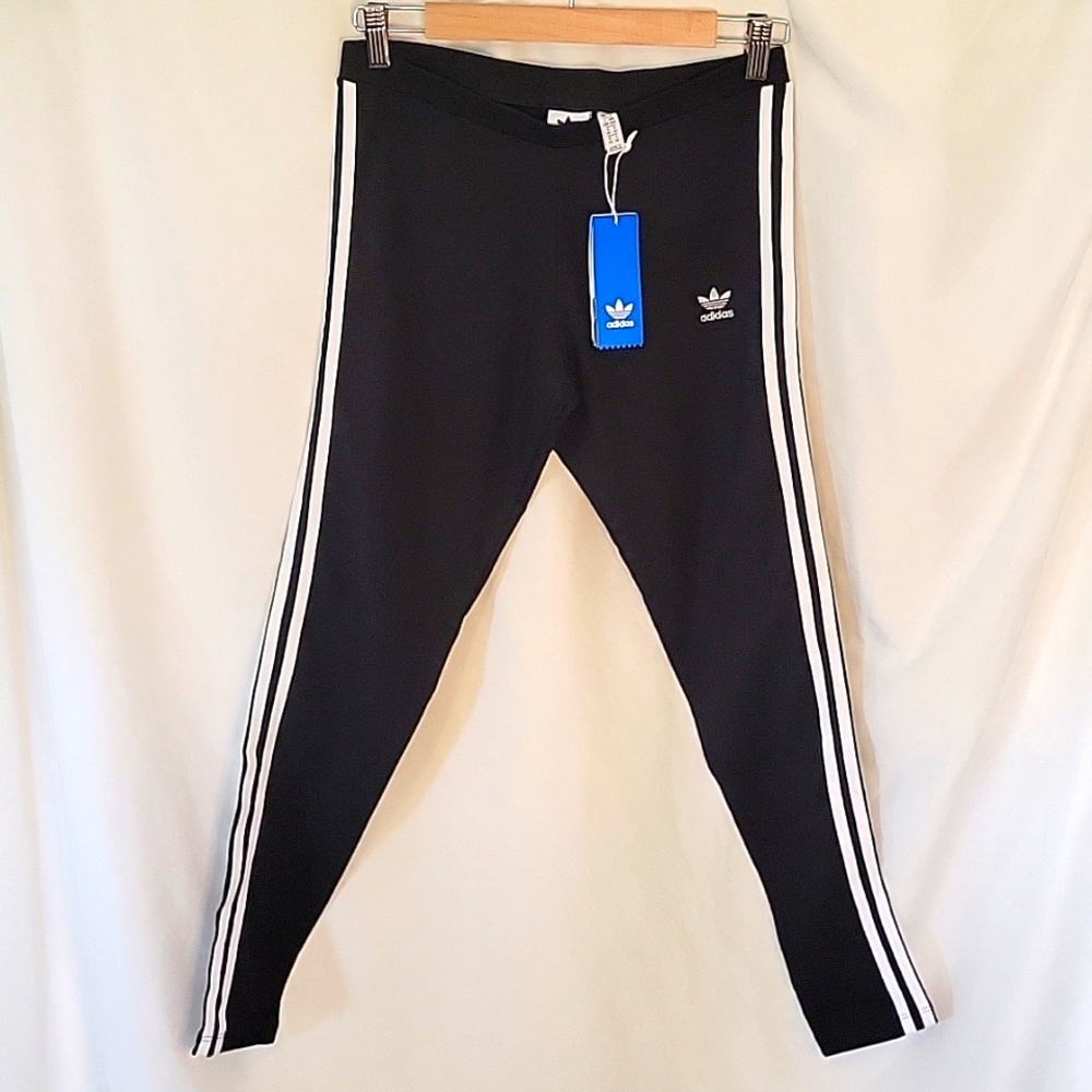 NWT ADIDAS Size Medium Black w/3 stripes Pullon Leggings